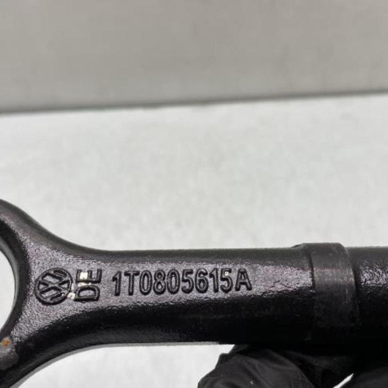 Crochet de remorquage VOLKSWAGEN SCIROCCO 3 Photo n°4