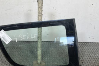 Custode arriere droit SUZUKI SWIFT 3 Photo n°1