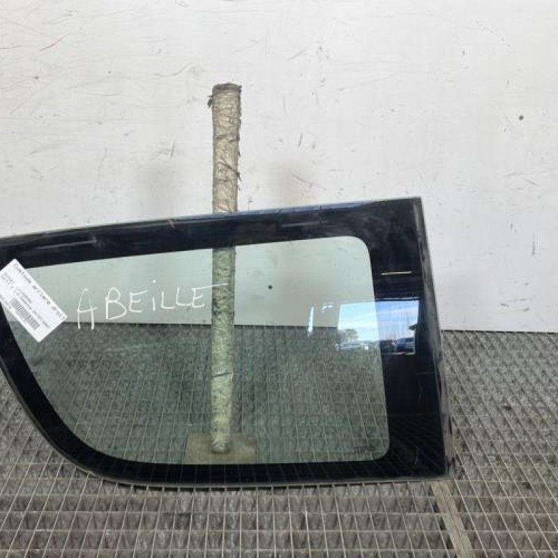 Custode arriere droit SUZUKI SWIFT 3 Photo n°1