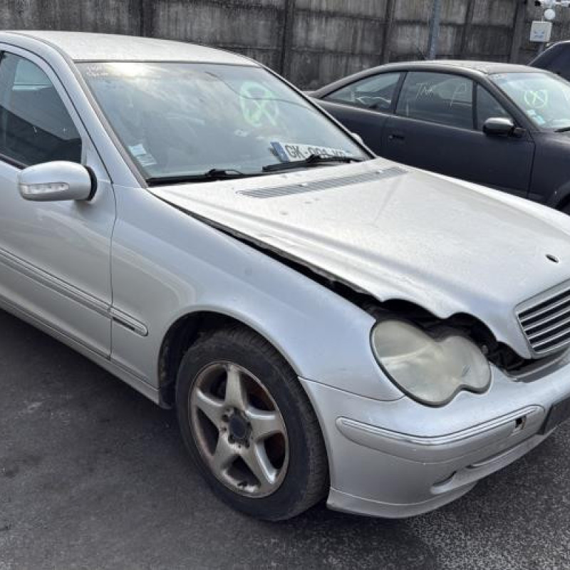 Feu arriere principal droit (feux) MERCEDES CLASSE C 203 Photo n°5