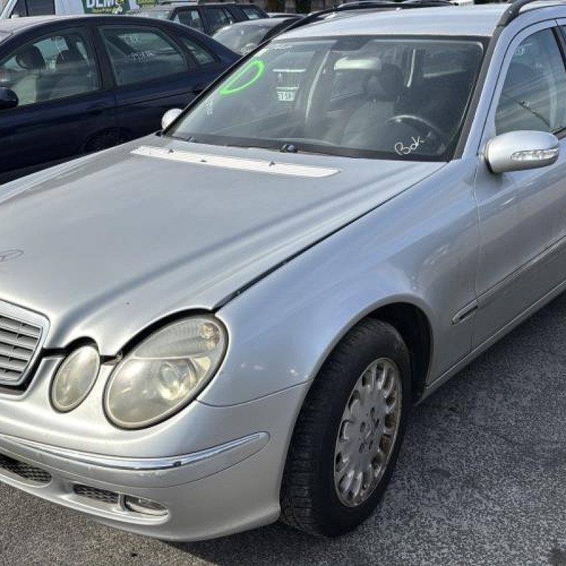 Feu arriere principal droit (feux) MERCEDES CLASSE E 211 Photo n°5