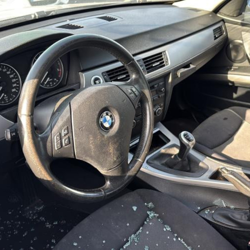 Pivot de moyeu arriere droit BMW SERIE 3 E91 Photo n°11