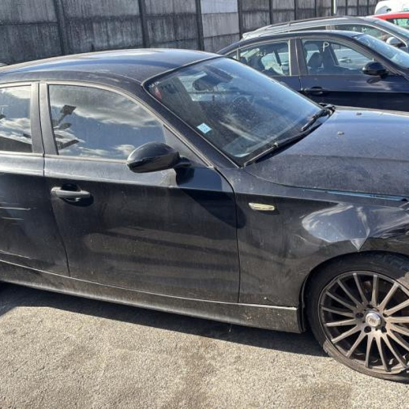 Malle/Hayon arriere BMW SERIE 1 E87 Photo n°7