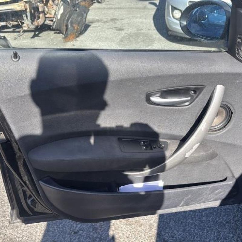 Malle/Hayon arriere BMW SERIE 1 E87 Photo n°9