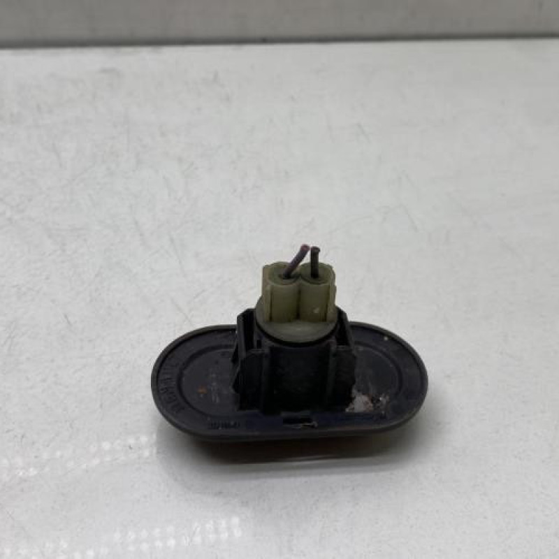 Repetiteur clignotant avant gauche (Feux) RENAULT MASTER 2 Photo n°3