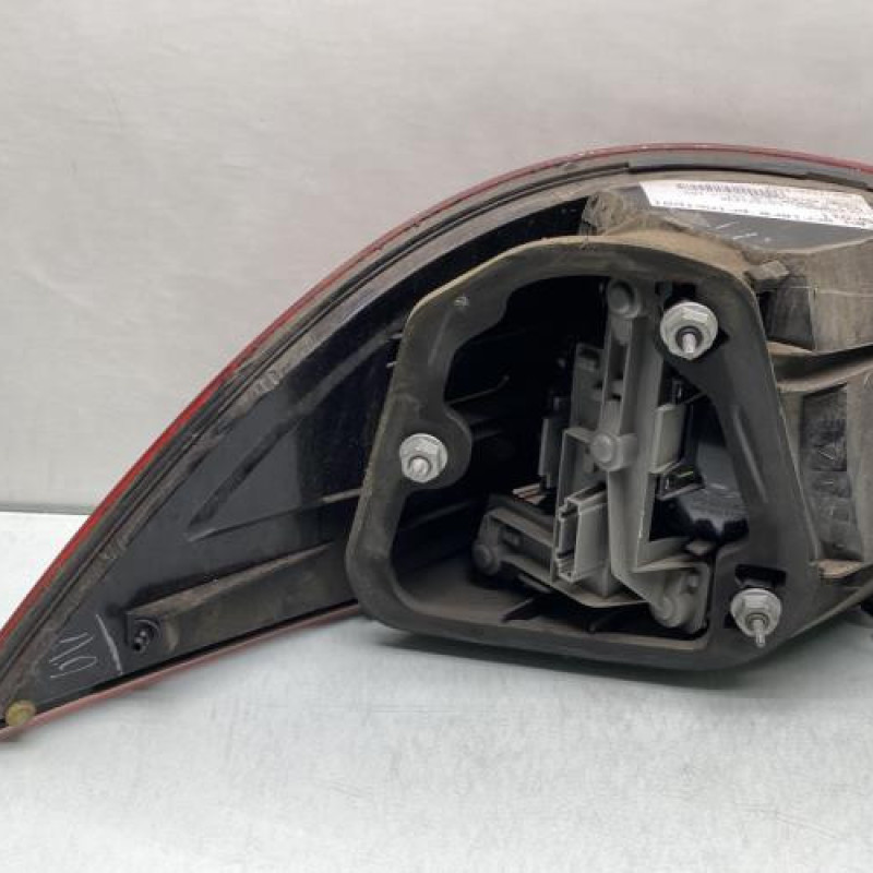 Feu arriere principal droit (feux) VOLKSWAGEN GOLF 6 Photo n°2