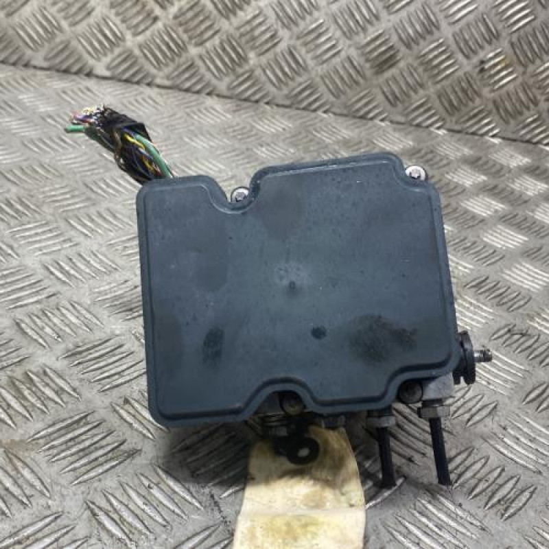 Bloc ABS (freins anti-blocage) CITROEN C3 3 Photo n°4