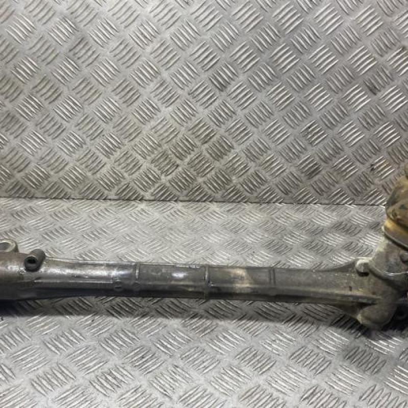 Cremaillere assistee TOYOTA AVENSIS 3 Photo n°4