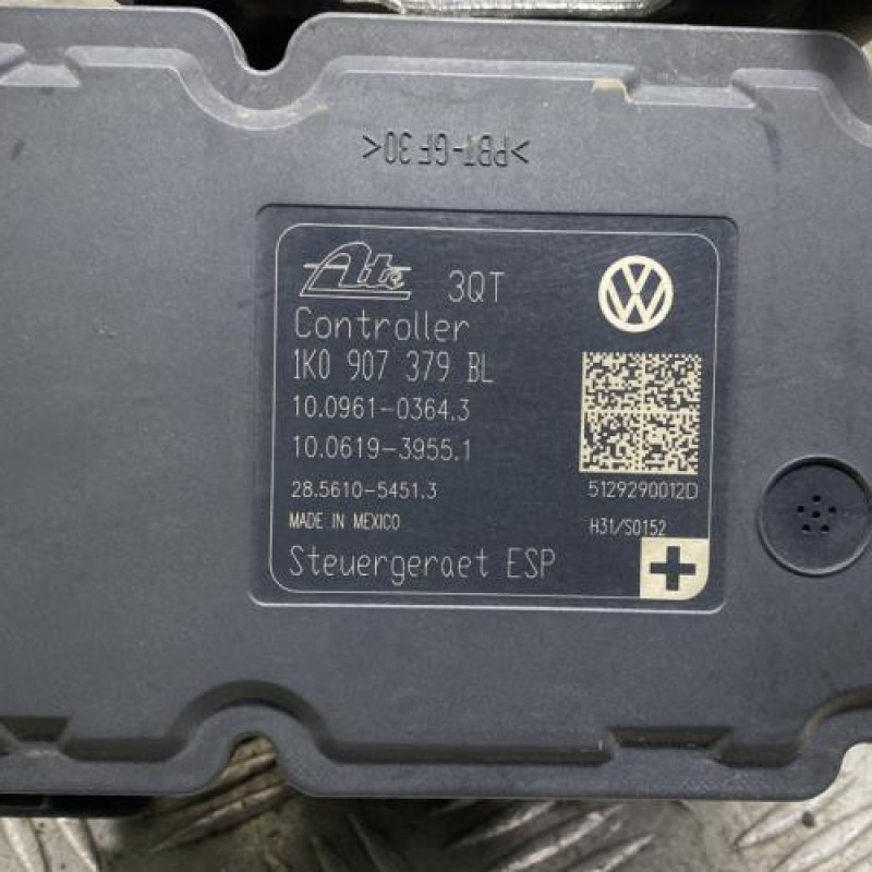 Bloc ABS (freins anti-blocage) VOLKSWAGEN GOLF 6 Photo n°3