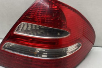 Feu arriere principal droit (feux) MERCEDES CLASSE E 211 Photo n°1