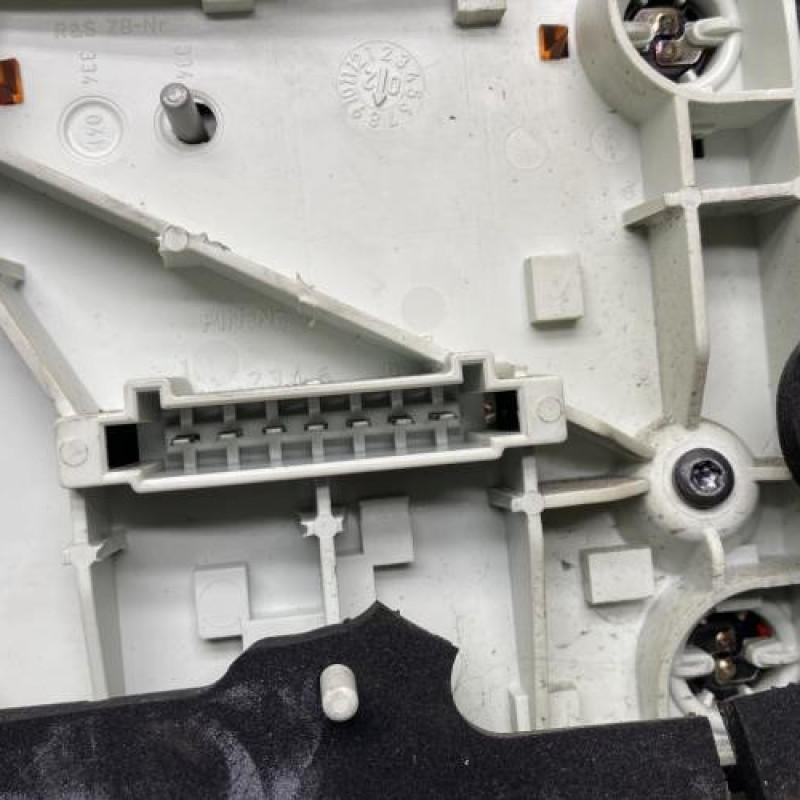 Feu arriere principal gauche (feux) MERCEDES CLASSE E 211 Photo n°3