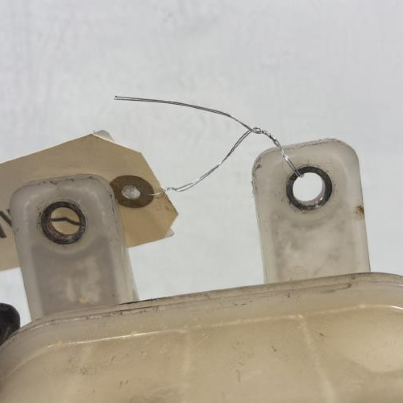 Vase d'expansion TOYOTA RAV4 2 Photo n°3