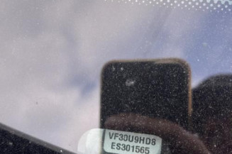 Bras essuie glace avant gauche PEUGEOT 3008 1