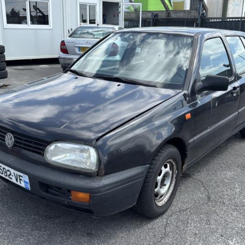 Feu arriere principal gauche (feux) VOLKSWAGEN GOLF 3 Photo n°4