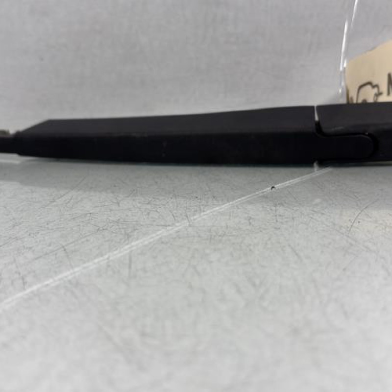 Bras essuie glace arriere PEUGEOT 2008 1 Photo n°1