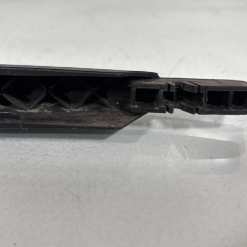 Bras essuie glace arriere PEUGEOT 2008 1 Photo n°4