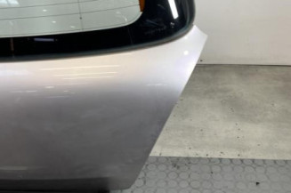 Malle/Hayon arriere SUZUKI SWIFT 3