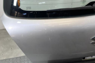 Malle/Hayon arriere SUZUKI SWIFT 3