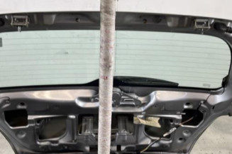 Malle/Hayon arriere SUZUKI SWIFT 3