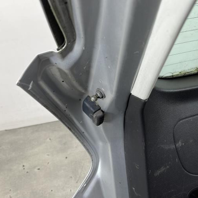 Malle/Hayon arriere FORD FOCUS 3 Photo n°9