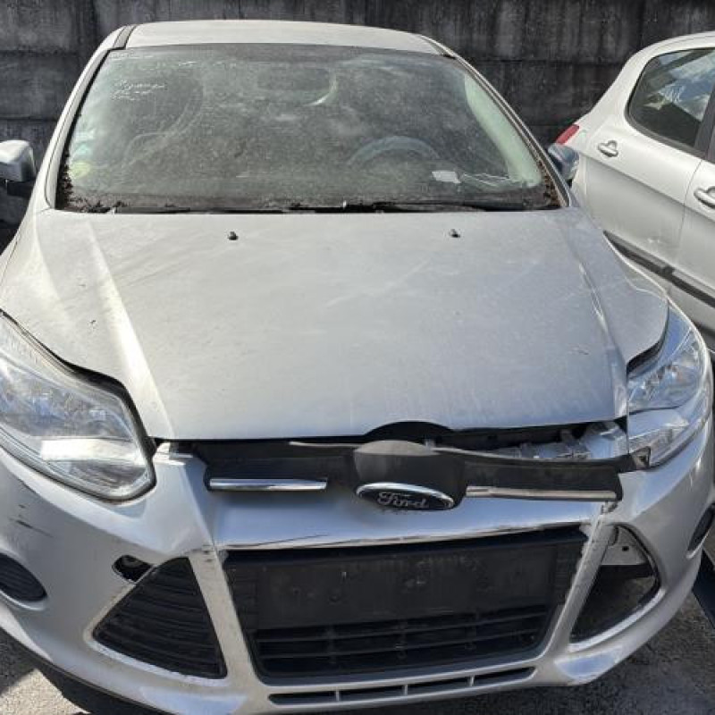 Malle/Hayon arriere FORD FOCUS 3 Photo n°19