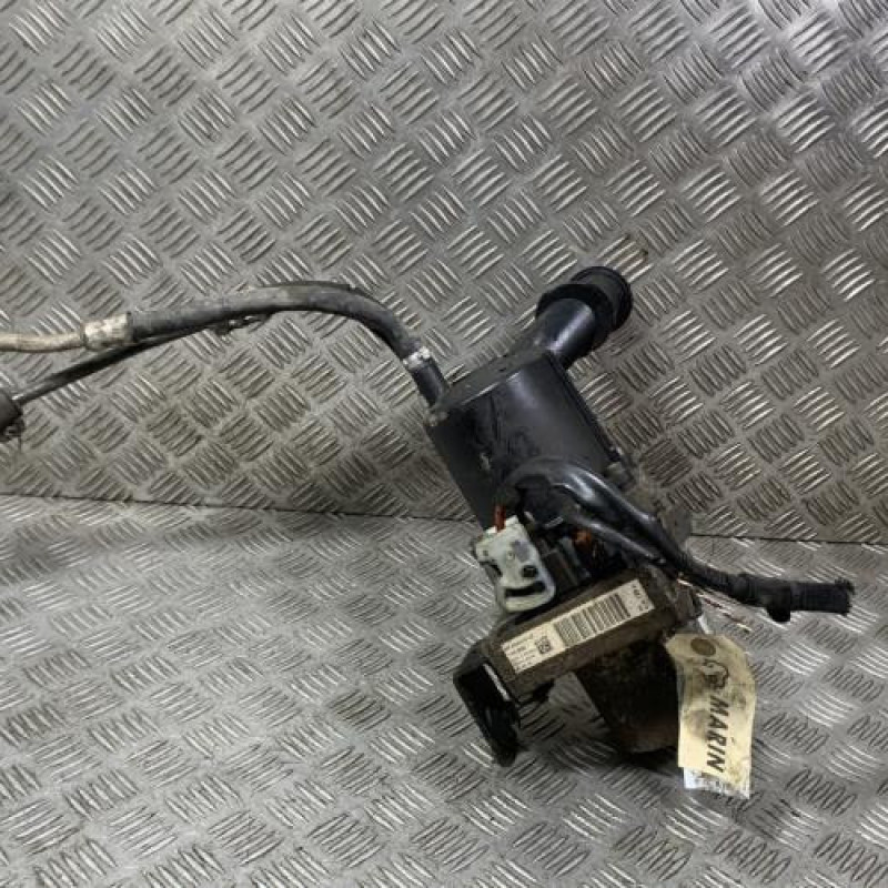 Pompe de direction CITROEN DS5 Photo n°1