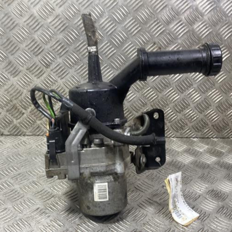 Pompe de direction PEUGEOT PARTNER 2 Photo n°1