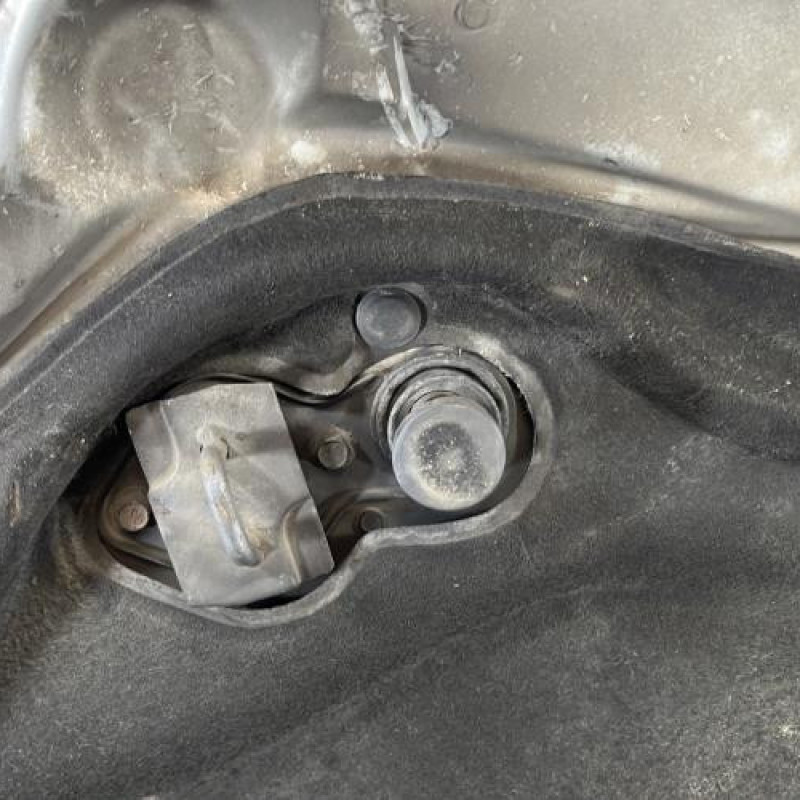 Capot MERCEDES CLASSE C 203 Photo n°7