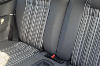 Pretensionneur de ceinture avant droit VOLKSWAGEN FOX