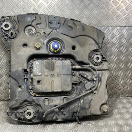 Reservoir AdBlue PEUGEOT 2008 1 Photo n°1