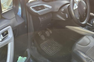 Reservoir AdBlue PEUGEOT 2008 1