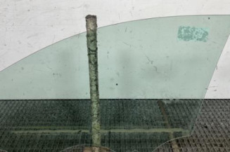 Vitre avant droit PEUGEOT 208 2