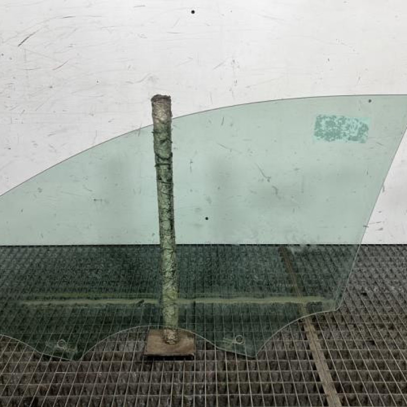 Vitre avant droit PEUGEOT 208 2 Photo n°4