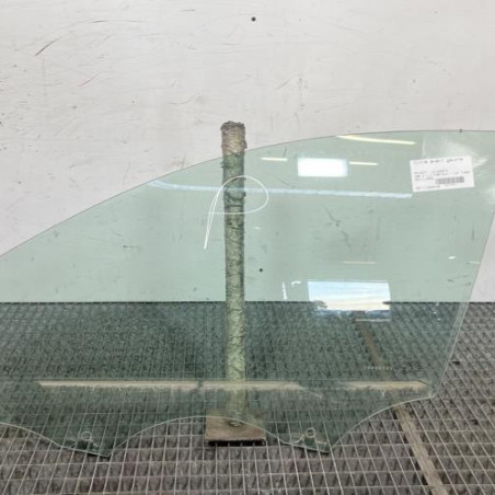 Vitre avant gauche PEUGEOT 208 2 Photo n°1