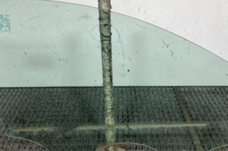 Vitre avant gauche PEUGEOT 208 2