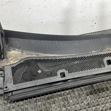 Baie de pare brise PEUGEOT 208 2