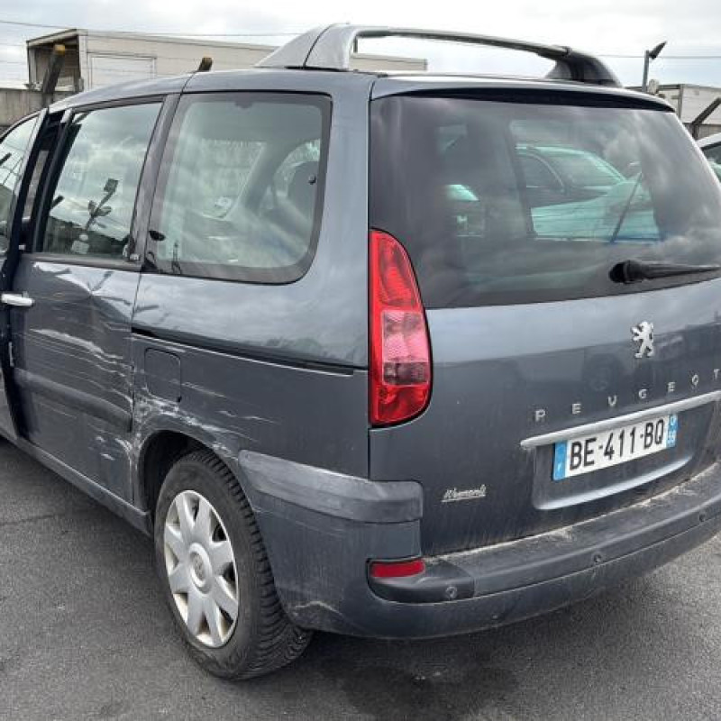 Pare choc arriere PEUGEOT 807 Photo n°11