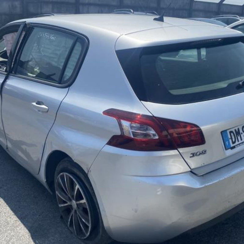 Pare choc arriere PEUGEOT 308 2 Photo n°10