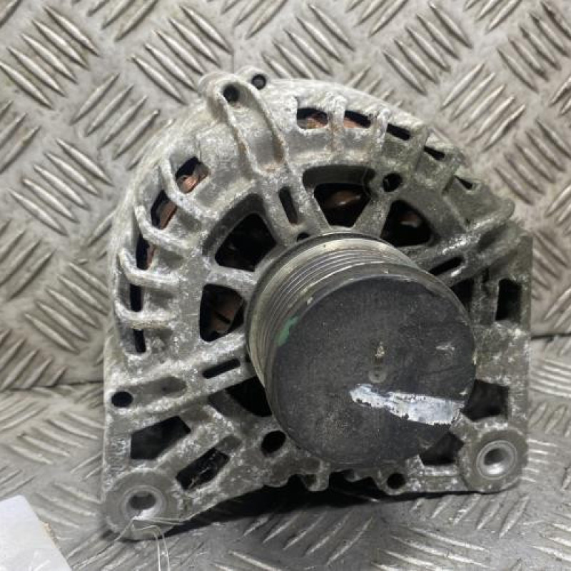 Alternateur RENAULT MEGANE 3 Photo n°1