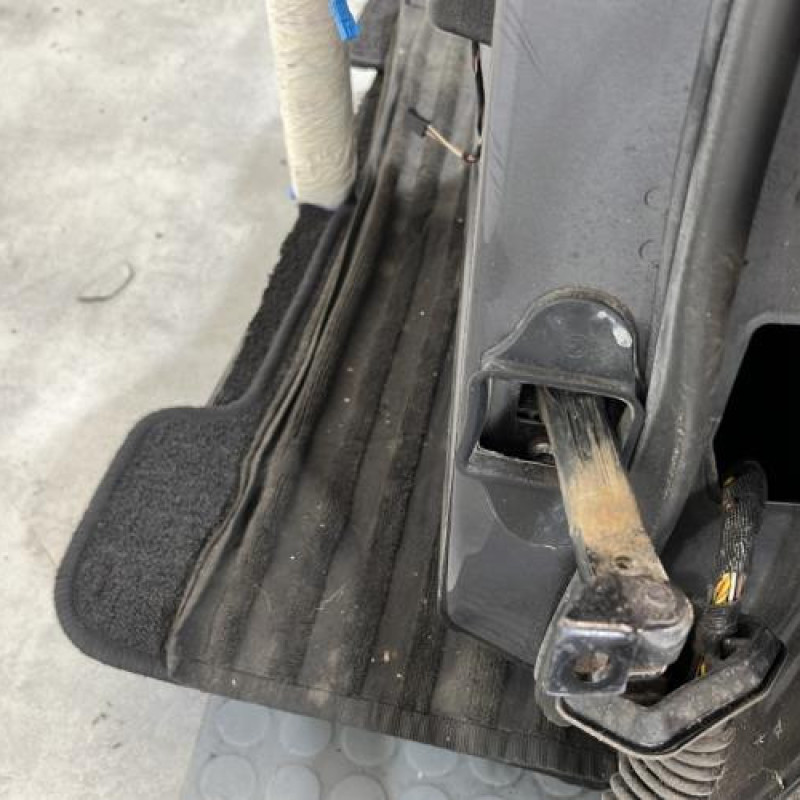 Porte arriere gauche BMW SERIE 3 E91 Photo n°7