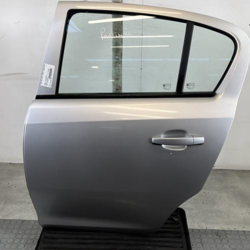 Porte arriere gauche OPEL CORSA D Photo n°1