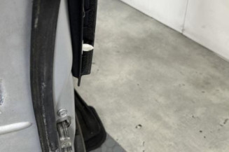 Porte avant droit SUZUKI SWIFT 3