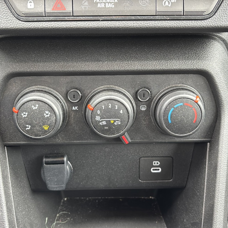 DACIA SANDERO 3 1.0i - 12V SCE 65 Photo n°19