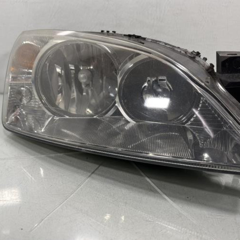 Optique avant principal droit (feux)(phare) FORD MONDEO 2 Photo n°1