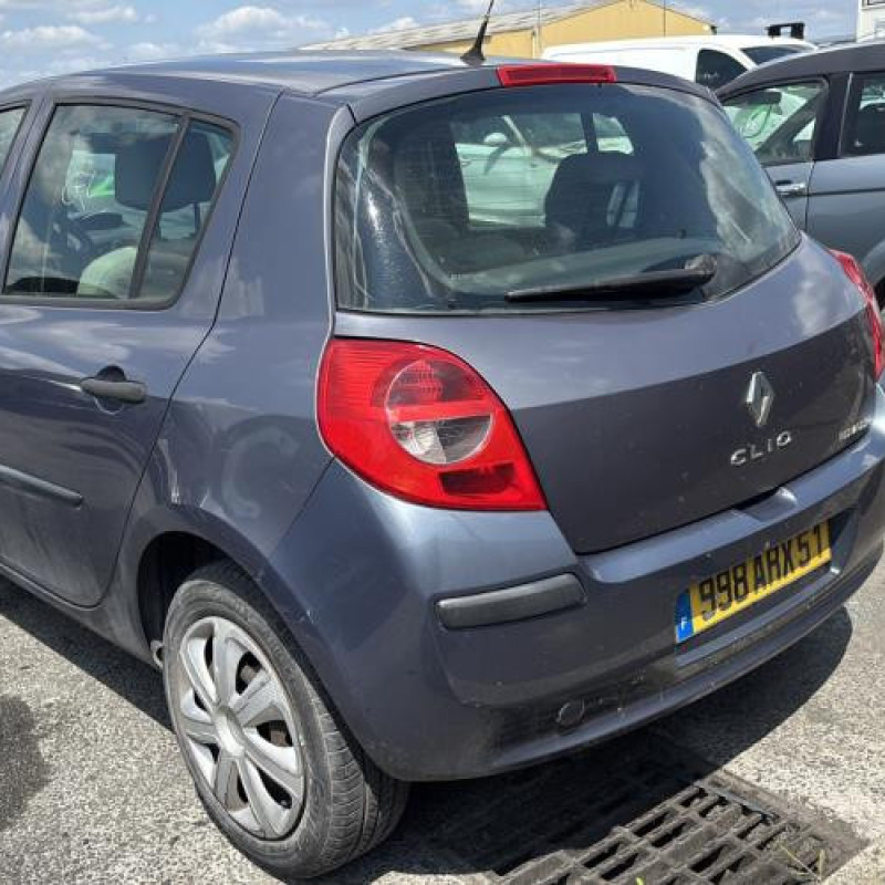 Moteur RENAULT CLIO 3 Photo n°18