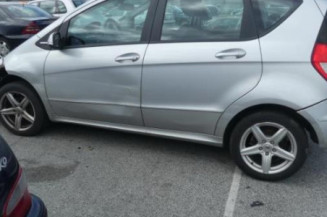 Cremaillere assistee MERCEDES CLASSE A 169