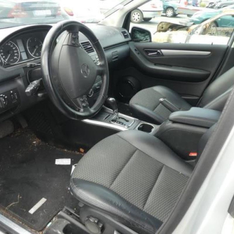 Cremaillere assistee MERCEDES CLASSE A 169 Photo n°7