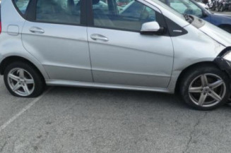 Cremaillere assistee MERCEDES CLASSE A 169