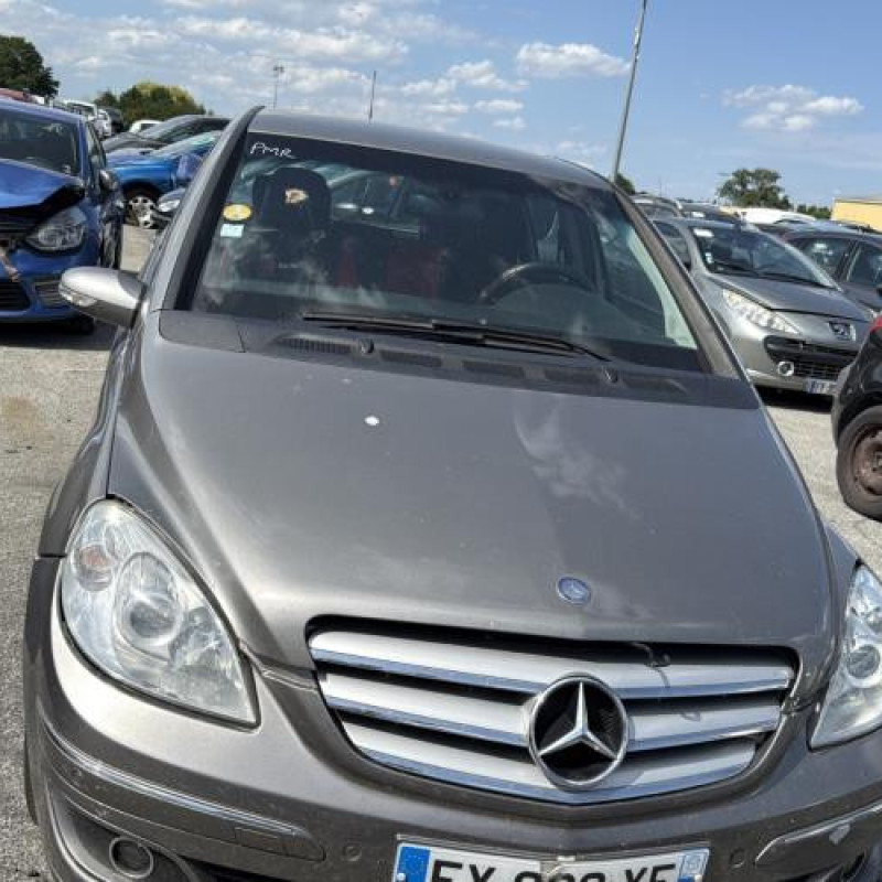 Cremaillere assistee MERCEDES CLASSE B 245 Photo n°8