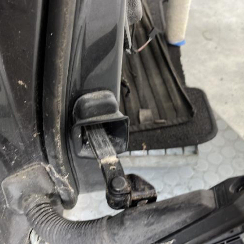 Porte avant droit BMW SERIE 3 E91 Photo n°3